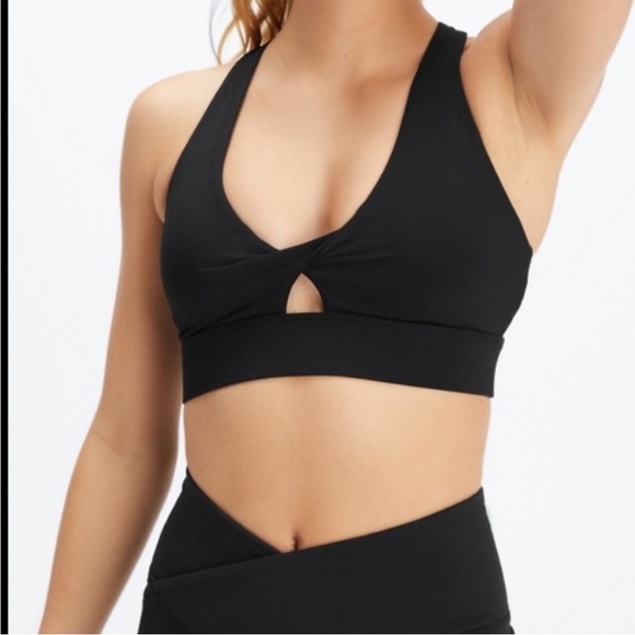 Fabletics women’s sports bra twist front Sz.S black NWOT - Picture 1 of 5